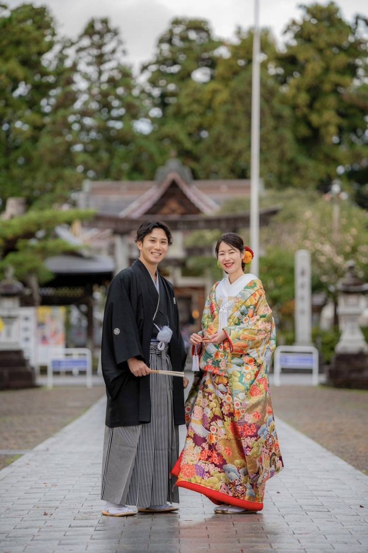 荘内神社_和装結婚式の様子２